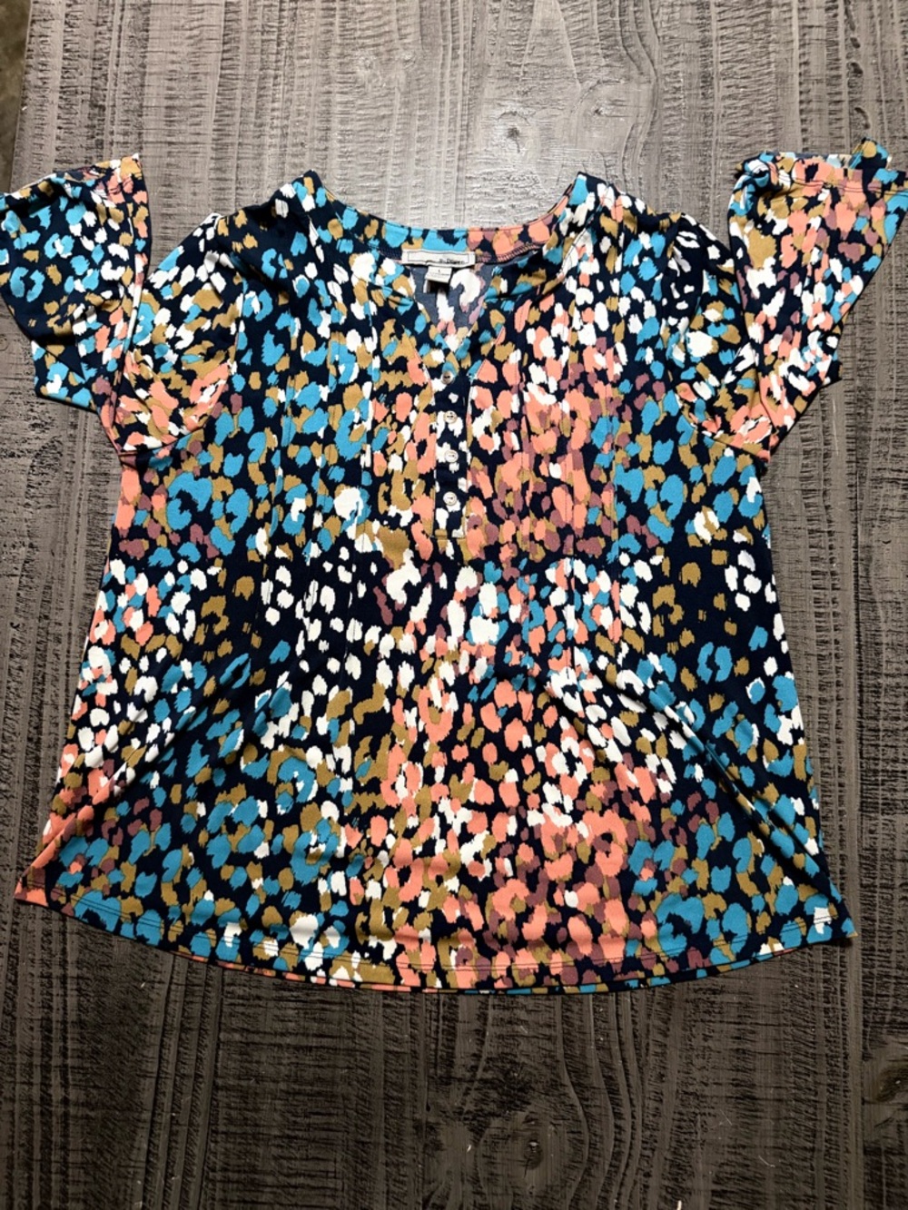 Short Sleeve Multicolor Leopard-Print Blouse in Navy, Pink & Blue